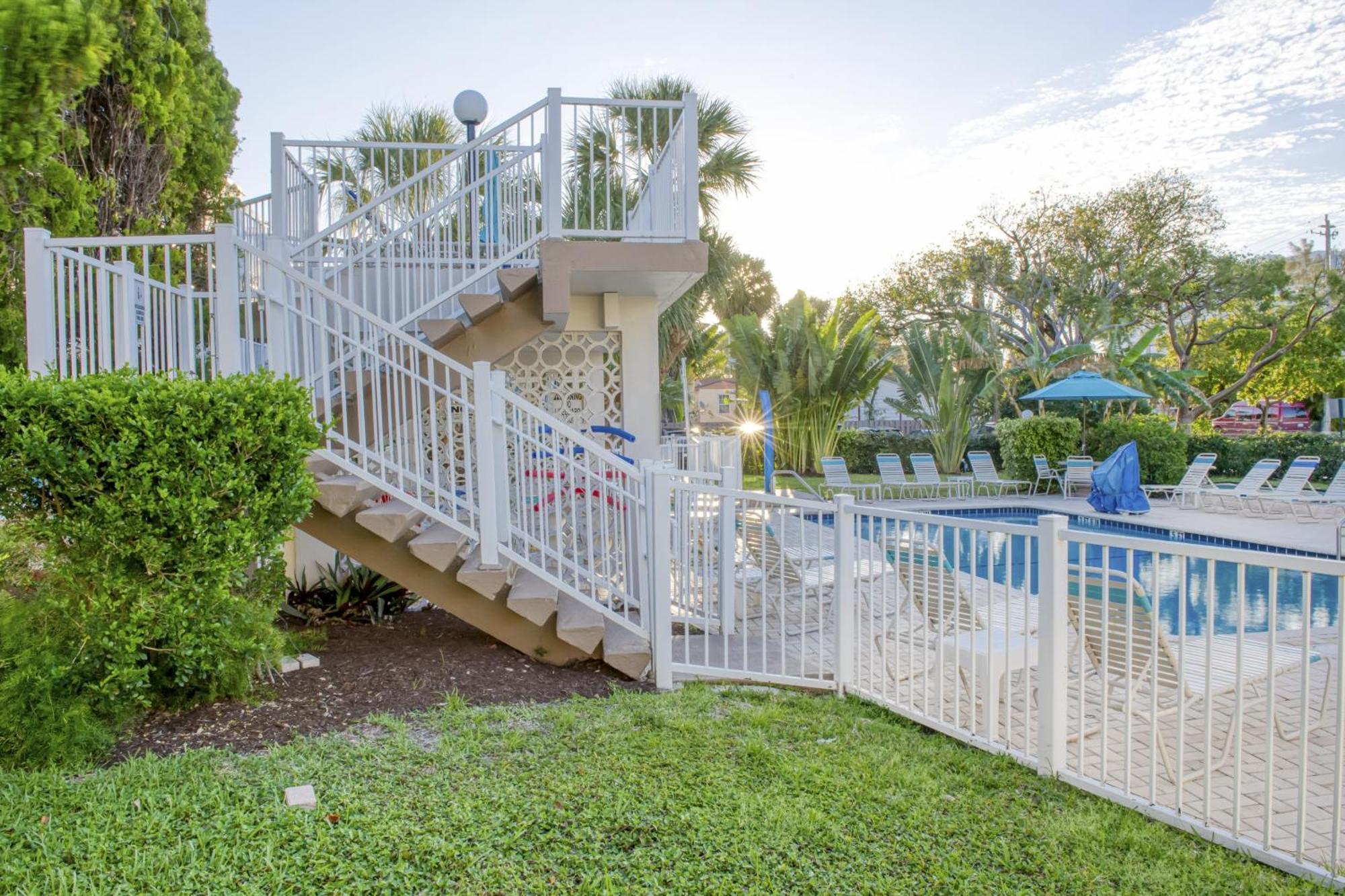 Floranada Condos Pompano Beach Exterior photo