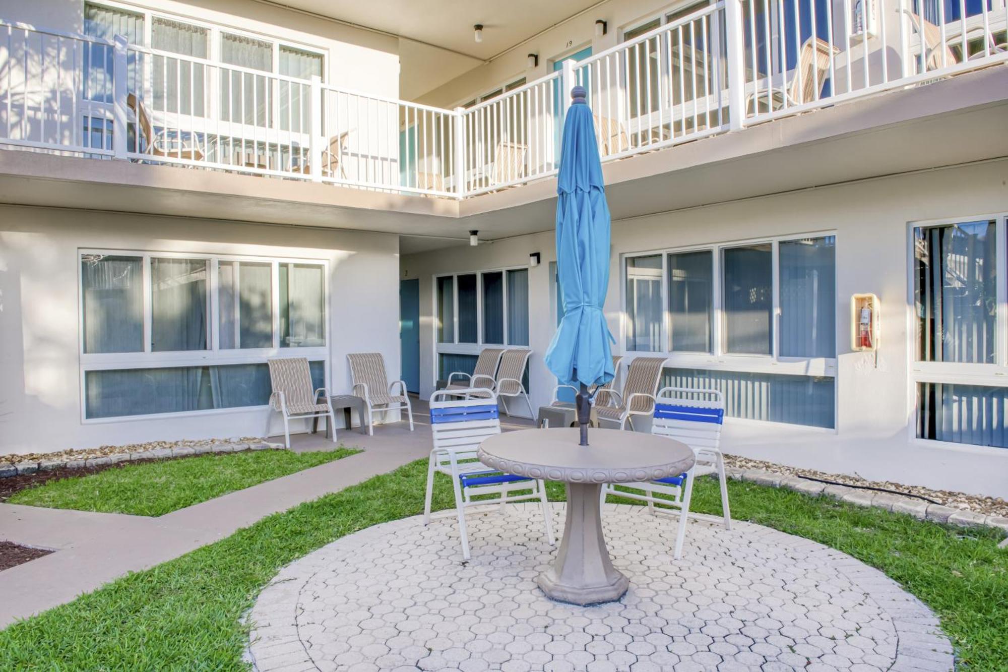 Floranada Condos Pompano Beach Exterior photo